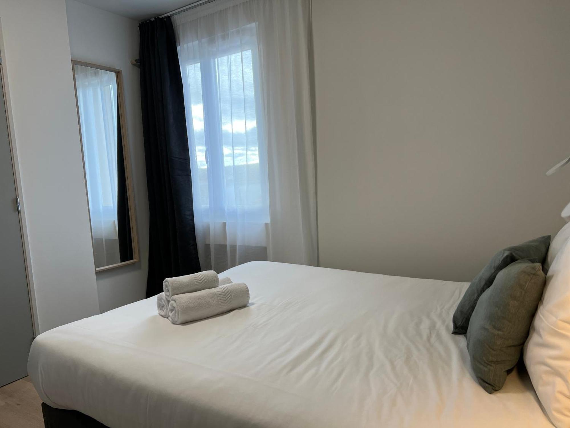 Hotel Le Ponson Aubenas Bagian luar foto