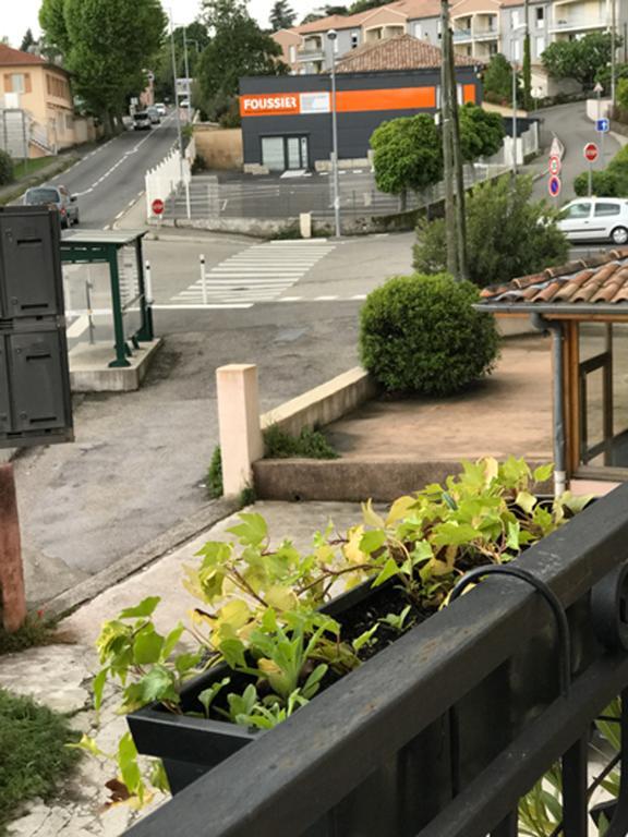 Hotel Le Ponson Aubenas Bagian luar foto